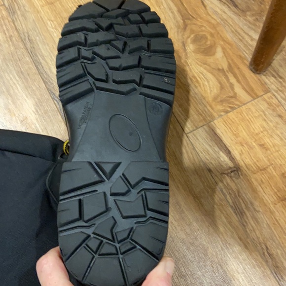 Arctic cat boots. - Picture 5 of 6